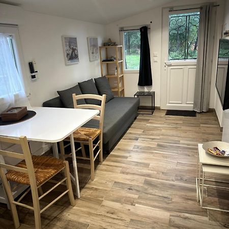 La Maisonnette De Chantecoucou Le Cannet-des-Maures Eksteriør bilde